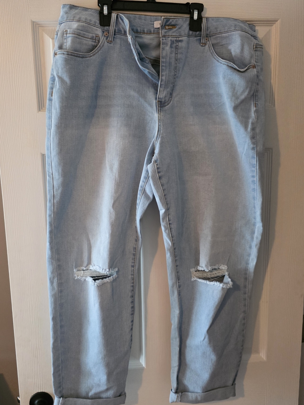 Forever 21 Light Blue Distressed Boyfriend Jeans
